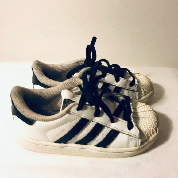 Adidas unisex sneaker bundle - Picture 7 of 9